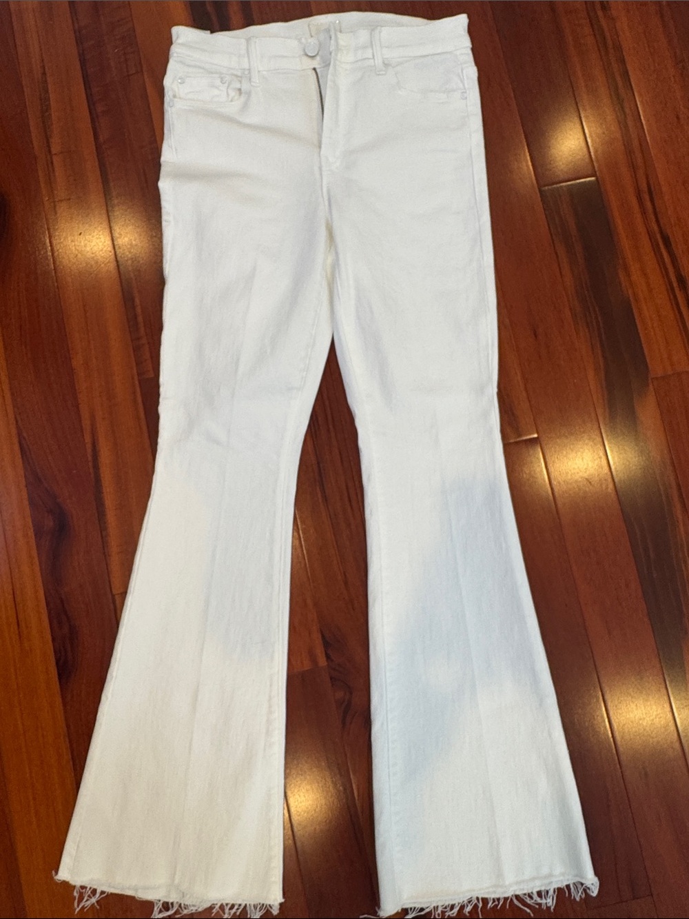 MOTHER The Weekender Fray Jeans in White 28